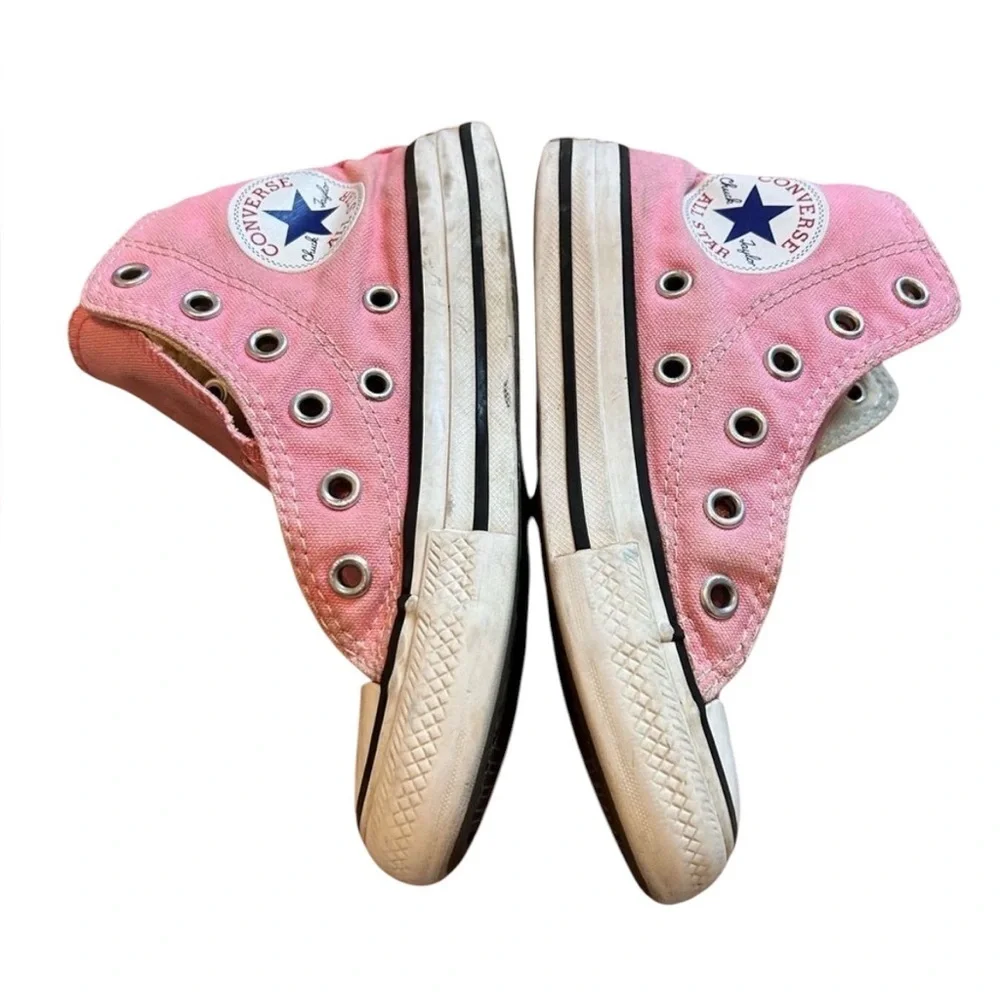 Converse | Pink Hightop Chuck Taylor, Size 11